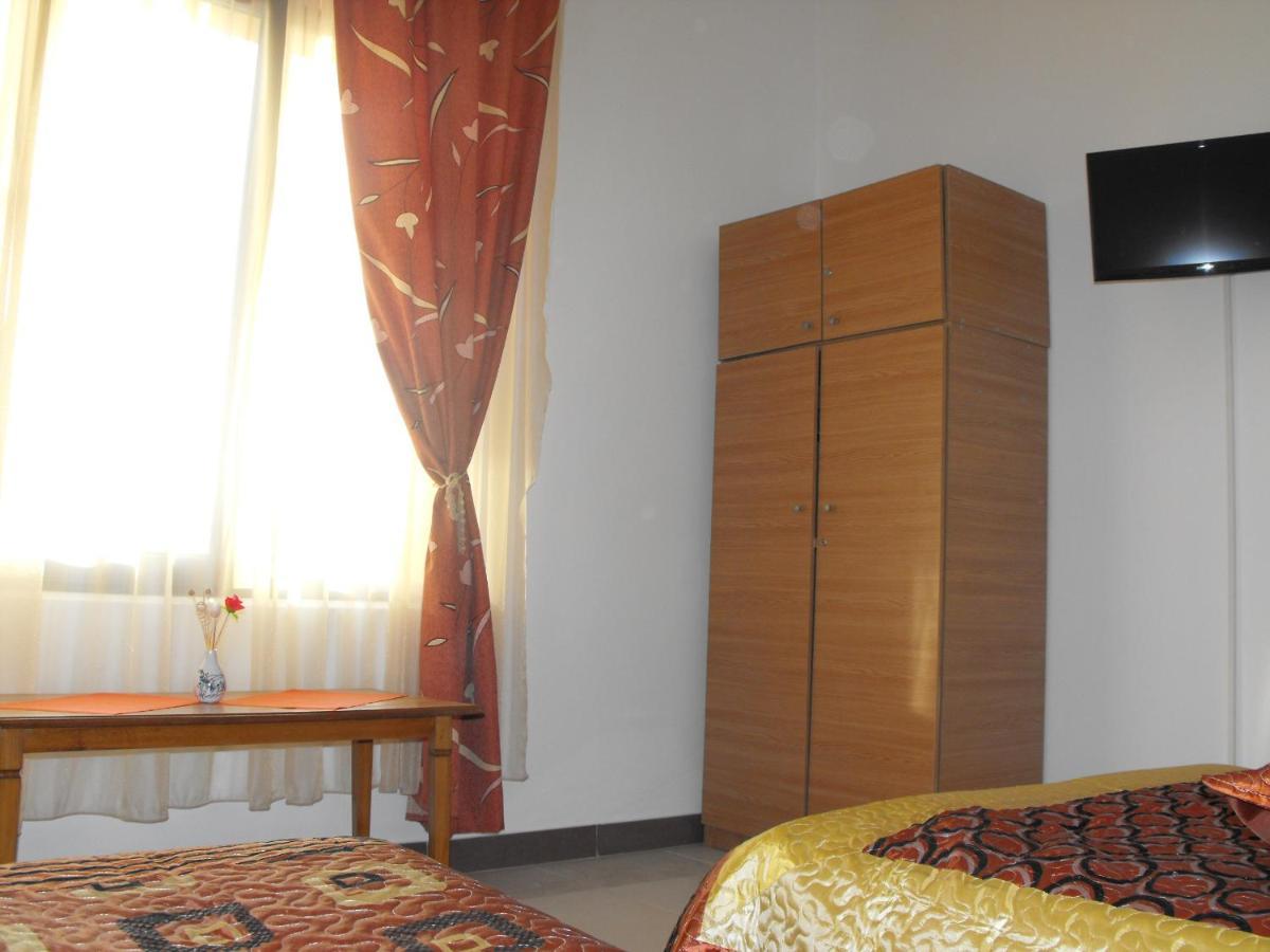 Casa Rustica Apart & Rooms Cîmpineanca Extérieur photo
