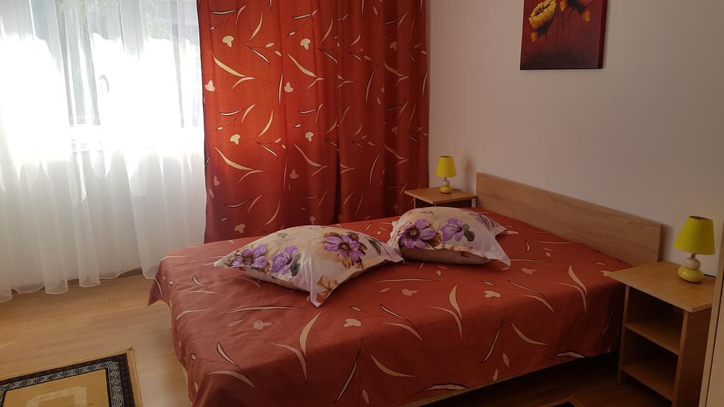 Casa Rustica Apart & Rooms Cîmpineanca Extérieur photo