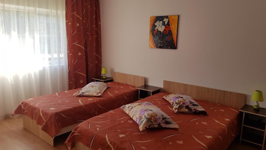 Casa Rustica Apart & Rooms Cîmpineanca Extérieur photo