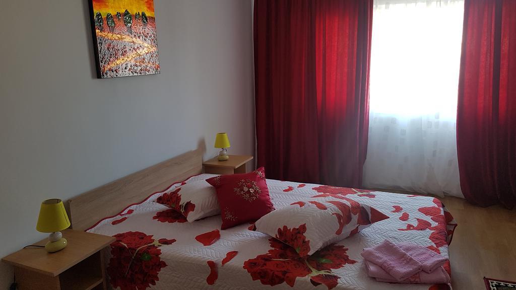 Casa Rustica Apart & Rooms Cîmpineanca Extérieur photo